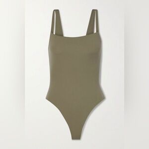 SKIMS

Fits Everybody Square Neck Bodysuit